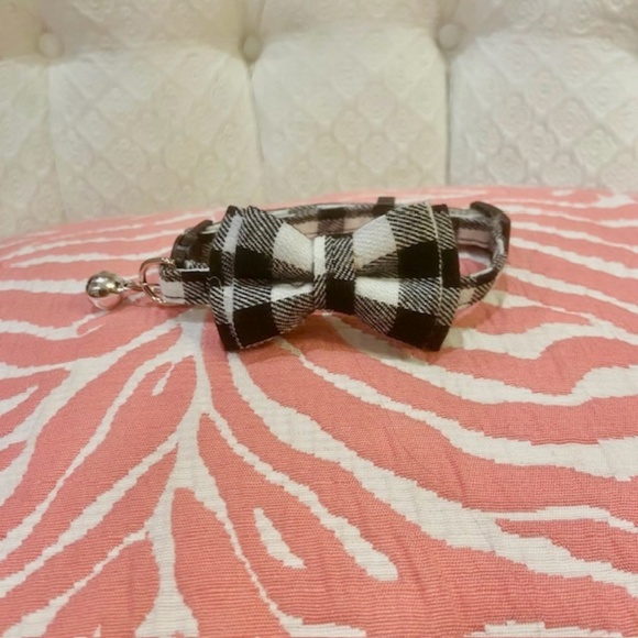 Private Label Other - O6-NEW Black & White Buffalo Plaid Bowtie Breakaway Cat/Dog Collar with Bell